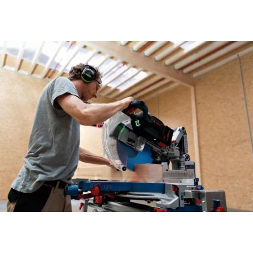 Scie à onglets Biturbo 18 V GCM 18V-305 GDC Professional (sans batterie ni chargeur) avec accessoires BOSCH 0601B43000 photo du produit Secondaire 4 L