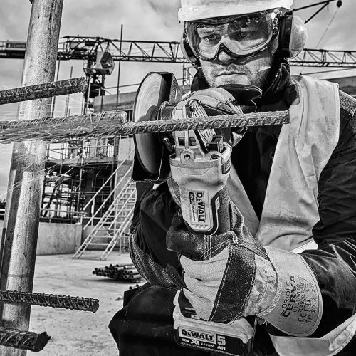 Meuleuse 18V XR (sans batterie ni chargeur) en coffret T-STAK - DEWALT - DCG406NT-XJ pas cher Secondaire 4 L