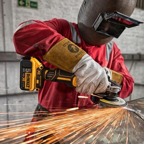 Pack de 4 outils 18V Powerstack (DCD709/DCF809/DCG405/DCH172) + 2 batteries 4Ah + chargeur + coffret T-STAK DEWALT photo du produit Secondaire 9 L
