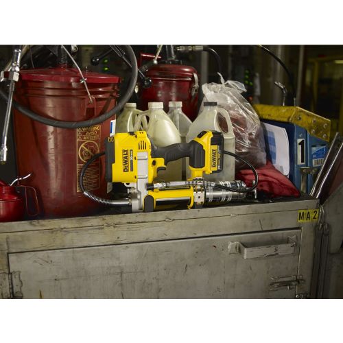 Pompe à graisse 18 V XR + batterie 4 Ah + chargeur + coffret DEWALT DCGG571M1-QW photo du produit Secondaire 7 L