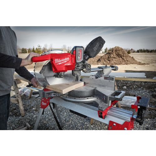 Scie à onglet radiale 18 V FUEL M18 FMS305-121 305 mm One-key + batterie 12 Ah + chargeur rapide MILWAUKEE 4933471122 photo du produit Secondaire 9 L