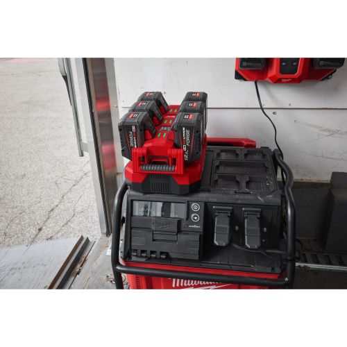 Chargeur rapide mobile 18 V M18 6 baies M18 MPC6 MILWAUKEE 4932498551 photo du produit Secondaire 3 L