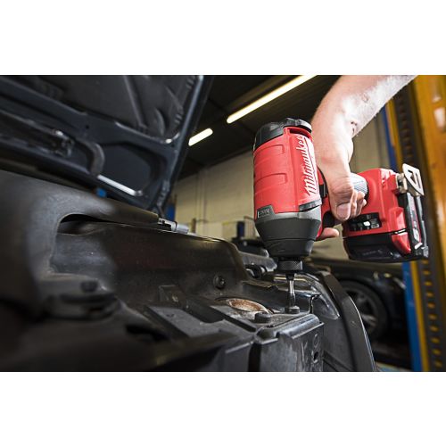 Visseuse à chocs hydraulique ¼'' Hex 18 V FUEL M18 FQID-502X + 2 batteries 5 Ah + chargeur rapide + HD BOX MILWAUKEE 4933451790 photo du produit Secondaire 7 L