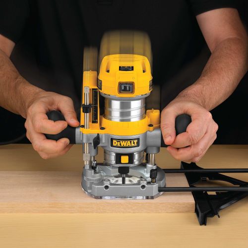 Défonceuse 850 W 6-8 mm DEWALT D26203-QS photo du produit Secondaire 3 L