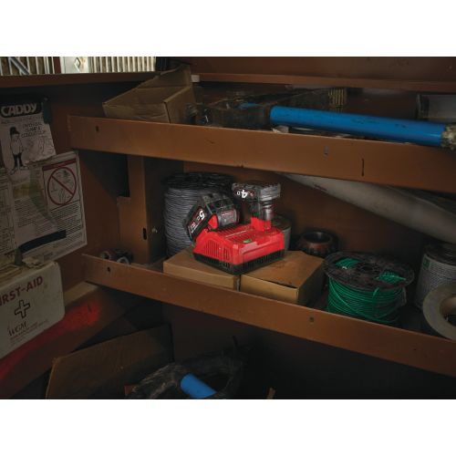 Pack énergie 18 V M18 FORGENRG-122 (batterie 12 Ah FORGE RED LI-ION + chargeur) MILWAUKEE 4933498610 photo du produit Secondaire 4 L