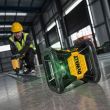 Niveau laser rotatif vert à double pente 18V + 1 batterie 2Ah + chargeur + coffret Tstak DEWALT DCE079D1G-QW photo du produit Secondaire 1 S