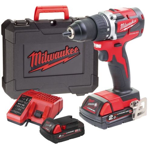 Perceuse-visseuse 18 V M18 CBLDD-202C + 2 batteries 2.0 Ah + chargeur en coffret MILWAUKEE 4933464317 photo du produit