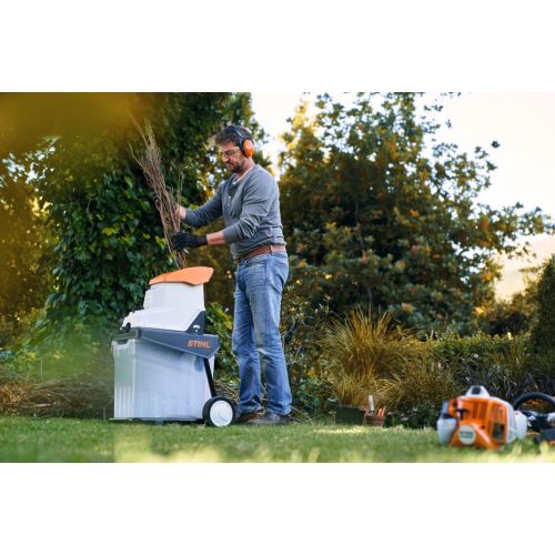 Broyeur de végétaux 2500W GHE 140 L - STIHL - 6013-011-1130 pas cher Secondaire 5 L