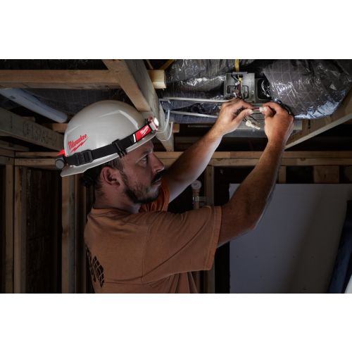 Lampe frontale rechargeable 600 lumens 4 V L4 HLRP-301 + batterie 3 Ah en blister MILWAUKEE 4933479767 photo du produit Secondaire 7 L