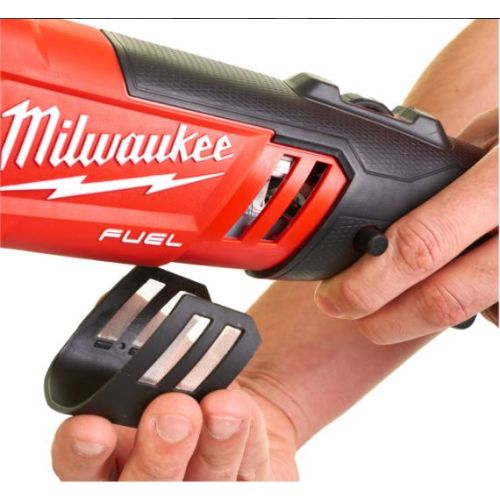 Polisseuse rotative 18 V FUEL M18 FAP180-502X 180 mm + 2 batteries 5,0 Ah + chargeur + coffret HD BOX MILWAUKEE 4933451550 photo du produit Secondaire 7 L