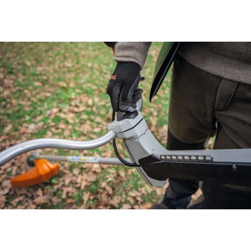 Débroussailleuse 36 V FSA 200 (sans batterie ni chargeur) avec couteau taillis 250-3 STIHL FA03-200-0003 photo du produit Secondaire 3 L