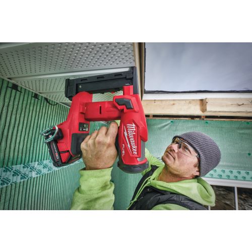 Agrafeuse de finition 18 V FUEL M18 FNCS18GS-202X + 2 batteries 2 Ah+ chargeur rapide + HD BOX MILWAUKEE 4933471940 photo du produit Secondaire 5 L
