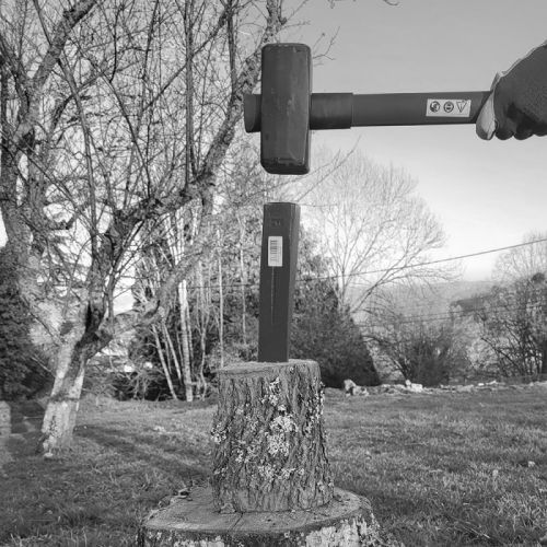 Masse couple carrée en acier 4kg avec manche en tri-matière - MERMIER - 514140 pas cher Secondaire 1 L