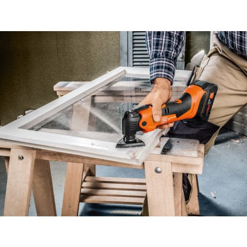 Pack 2 outils 18 V (GSR18V28 + AMM500 TOP) + 2 batteries 4 Ah + chargeur + coffret L-CASE photo du produit Secondaire 4 L