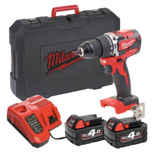 Perceuse à percussion 18V M18 CBLPD-402C + 2 batteries 4 Ah + chargeur + coffret MILWAUKEE 4933464537 photo du produit