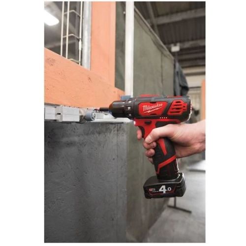 Perceuse-visseuse 12 V Milwaukee M12 BDD-201 + batterie 2 Ah + chargeur + coffret MILWAUKEE 4933479439 photo du produit Secondaire 13 L