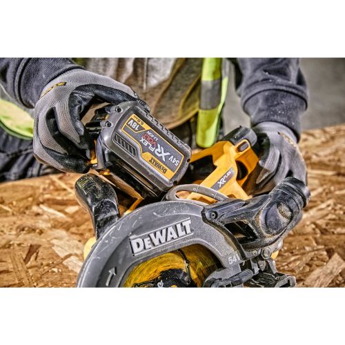 Scie circulaire construction 54 V XR FLEXVOLT BRUSHLESS 190 mm + 2 batteries + chargeur DEWALT DCS577T2-QW photo du produit Secondaire 19 L