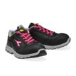 Baskets de sécurité femmes RUN LOW ESD S3 SRC noir/fuchsia P39 - DIADORA - 701.175303 pas cher