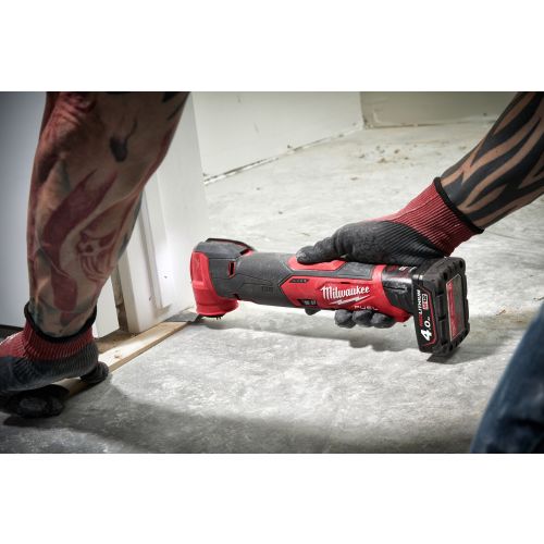 Scie oscillante multi-tool 12 V FUEL M12 FMT-0 (sans batterie ni chargeur) MILWAUKEE 4933472238 photo du produit Secondaire 5 L