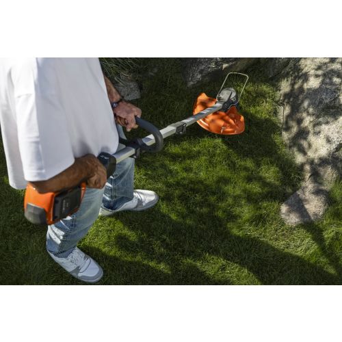 Coupe-bordure 36 V 215iL (sans batterie ni chargeur) HUSQVARNA 970536004 photo du produit Secondaire 6 L