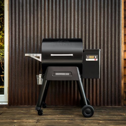 Barbecue à pellet Ironwood 650 - TRAEGER - TFB65BLFC pas cher Secondaire 3 L