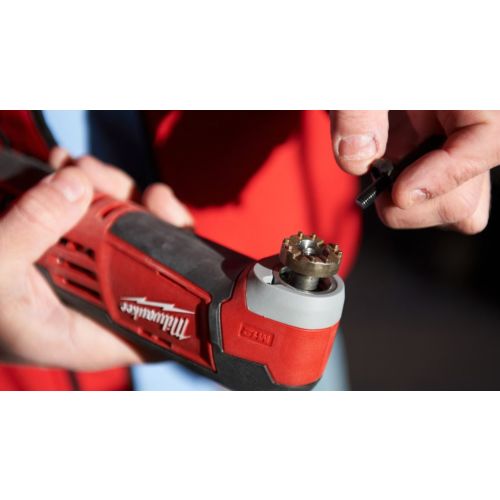 Multi-tool compact 12 V C12 MT-202B + 2 batteries 2 Ah + chargeur + sac de transport MILWAUKEE 4933441710 photo du produit Secondaire 4 L