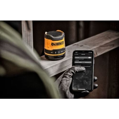 Enceinte Bluetooth avec câble USB DEWALT DCR009-XJ photo du produit Secondaire 4 L