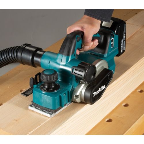 Rabot 18 V LXT + 2 batteries 5 Ah + chargeur en coffret MAKPAC MAKITA DKP181RTJ photo du produit Secondaire 7 L