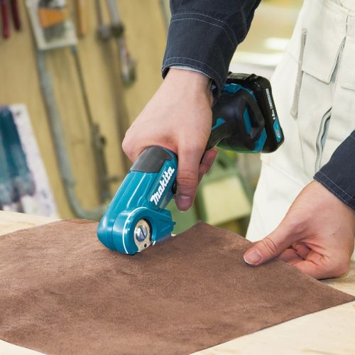 Découpeur universel CXT 12 V + batterie 2 Ah + chargeur en boîte en carton MAKITA CP100DWA photo du produit Secondaire 3 L