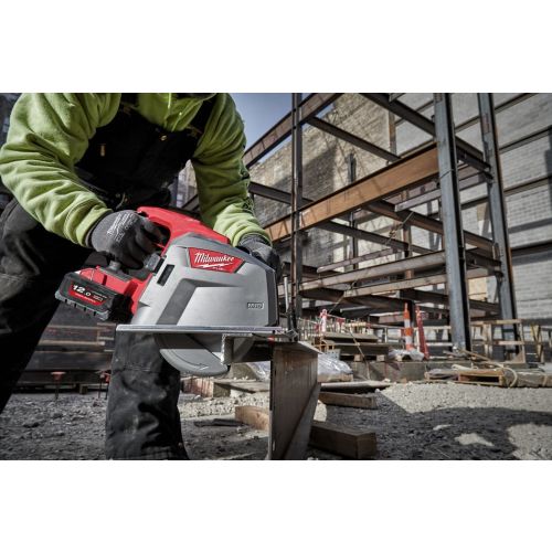 Scie circulaire métal 18 V FUEL M18 FMCS66-121C 66 mm + batterie 12 Ah + chargeur en coffret MILWAUKEE 4933472111 photo du produit Secondaire 4 L
