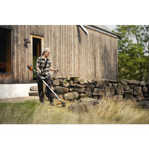 Coupe-bordure 36 V 220iR 36 cm + batterie 4 Ah + chargeur HUSQVARNA 970754402 photo du produit Secondaire 4 L