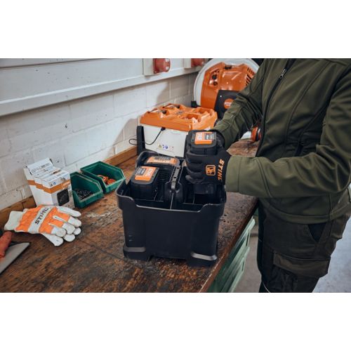 Multic-chargeur rapide 220-240 V AL 301-4 - STIHL - EA04-430-5500 photo du produit Secondaire 4 L
