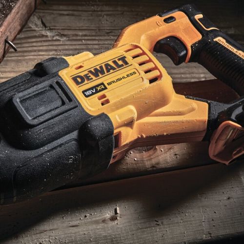 Scie sabre Brushless XR 18V Dewalt