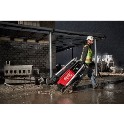 Tour d'éclairage de chantier MX FUEL double alimentation MX FTL-601 + batterie MXF XC406 + chargeur en boîte de carton MILWAUKEE 4933471844 photo du produit Secondaire 5 L