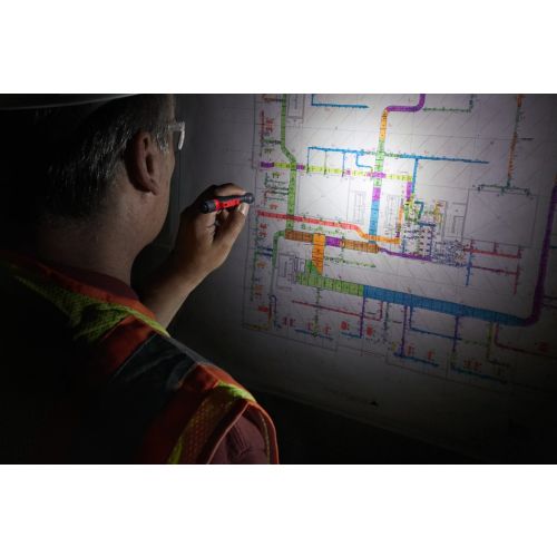 Lampe de poche alcaline 3 V IPL-LED en blister MILWAUKEE 4933459440 photo du produit Secondaire 4 L