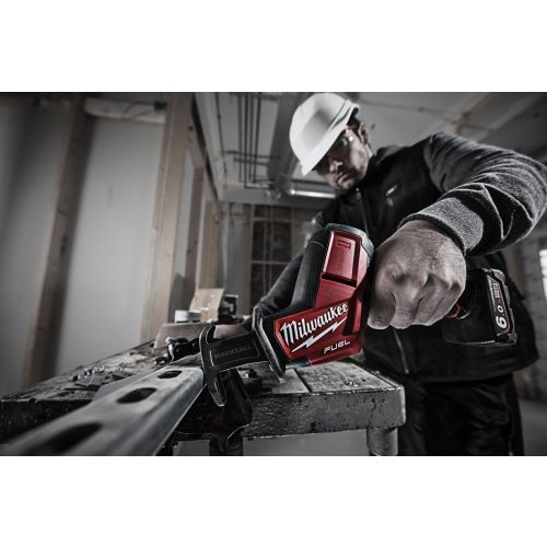 Scie sabre compacte HACKZALL 12 V FUEL M12 CHZ-402C + 2 batteries 4 Ah + chargeur + coffret MILWAUKEE 4933446950 photo du produit Secondaire 6 L