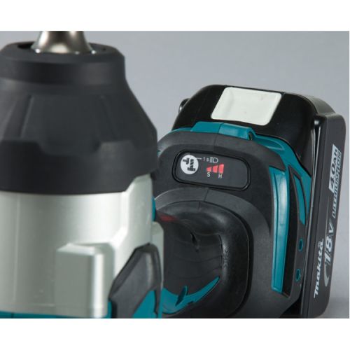 Boulonneuse à chocs 18V + 2 batteries 5 Ah + chargeur + coffret MAKPAC - MAKITA - DTW1002RTJ pas cher Secondaire 4 L