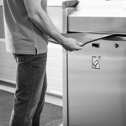 Brosse-tapis 230V M 80 monophasé - KARCHER - 15349160 pas cher Secondaire 2 L