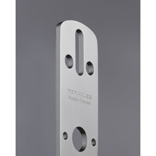 Plaque de rehausse entraxe 70 mm épaisseur 5 mm argent HERACLES D-901RSTD5-F1 photo du produit Secondaire 8 L