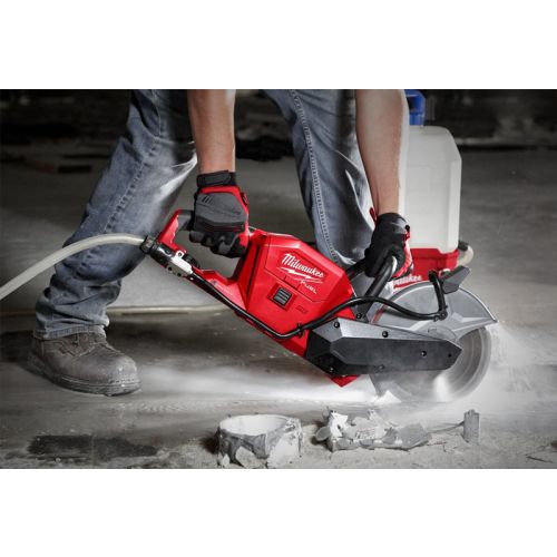 Découpeuse béton 18 V M18 FUEL™ 230 mm + batterie 12 Ah + chargeur MILWAUKEE 4933471697 photo du produit Secondaire 5 L