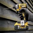 Visseuse à chocs sans-fil XR Brushless Dewalt DCF887NT 18 V + 2 batteries 4 Ah + chargeur + T-stak photo du produit Secondaire 6 S