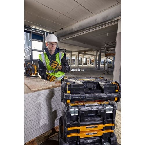 Radio TSTAK XR 18 V Connectée (sans chargeur ni batterie) DEWALT DWST1-81078-QW photo du produit Secondaire 25 L