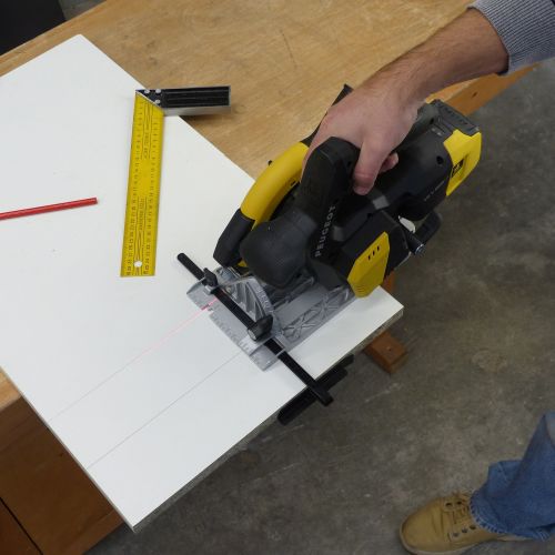 Scie circulaire 18 V EnergySaw-C18VBL 165 mm Brushless + batterie 5 Ah + chargeur PEUGEOT OUTILLAGE 650352 photo du produit Secondaire 8 L
