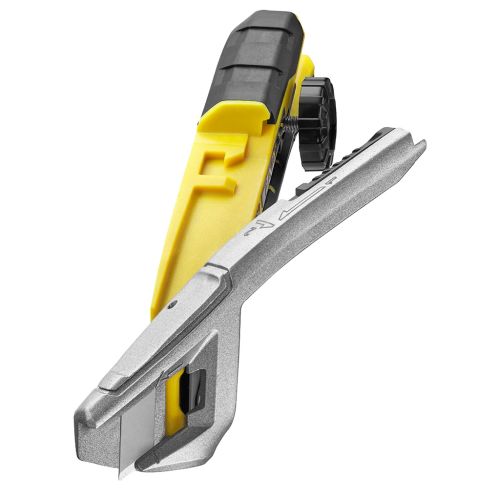 Cutter QUICK SNAP 18 mm molette crantée STANLEY FATMAX FMHT10592-0 - Stanley  Fatmax - FMHT10592-0