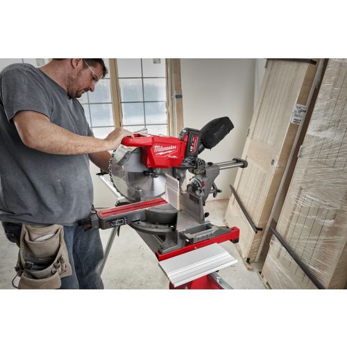 Scie à onglet radiale 18 V FUEL M18 FMS305-121 305 mm One-key + batterie 12 Ah + chargeur rapide MILWAUKEE 4933471122 photo du produit Secondaire 13 L