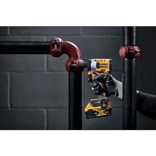 Boulonneuse à chocs 1/2'' 18 V XR BRUSHLESS + 2 batteries 5 Ah + chargeur + coffret T-STAK DEWALT DCF922P2T-QW photo du produit Secondaire 3 L