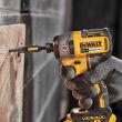 Visseuse à chocs sans-fil XR Brushless Dewalt DCF887NT 18 V + 2 batteries 4 Ah + chargeur + T-stak photo du produit Secondaire 5 S