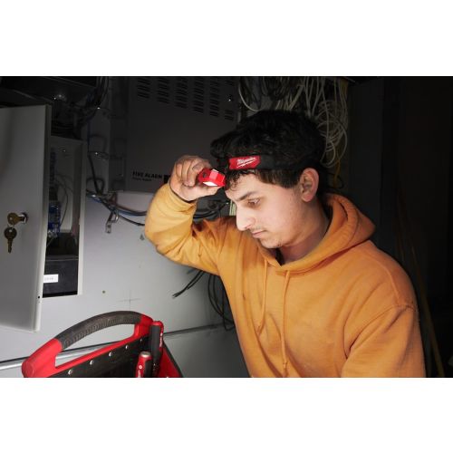 Lampe frontale compacte alcaline 350 lumens 4,5 V HL2-LED en blister - MILWAUKEE - 4933471286 photo du produit Secondaire 2 L