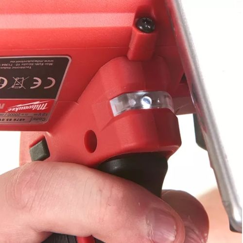 Meuleuse d'angle 12 V M12 FCOT-422X + 2 batteries (2 - 4 Ah) + chargeur en coffret HD BOX MILWAUKEE 4933464619 photo du produit Secondaire 6 L