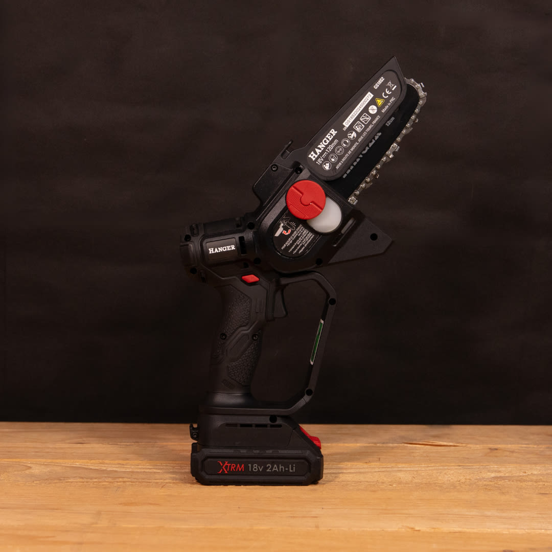 Scie d’élagage 18 V GS18S2 12 cm + batterie Li-Ion 2 Ah + chargeur rapide + sacoche de transport HANGER 430001 – Image 9